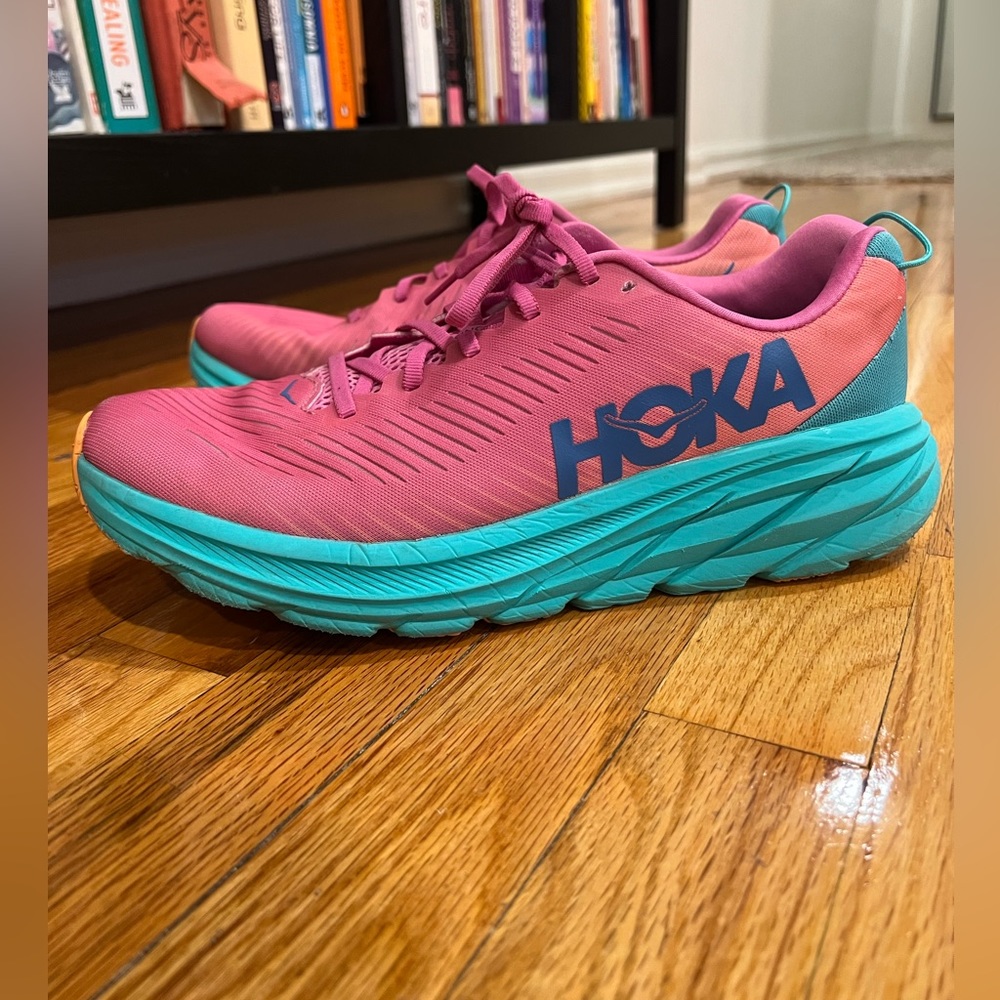 Hoka Rincon 3 running sneakers